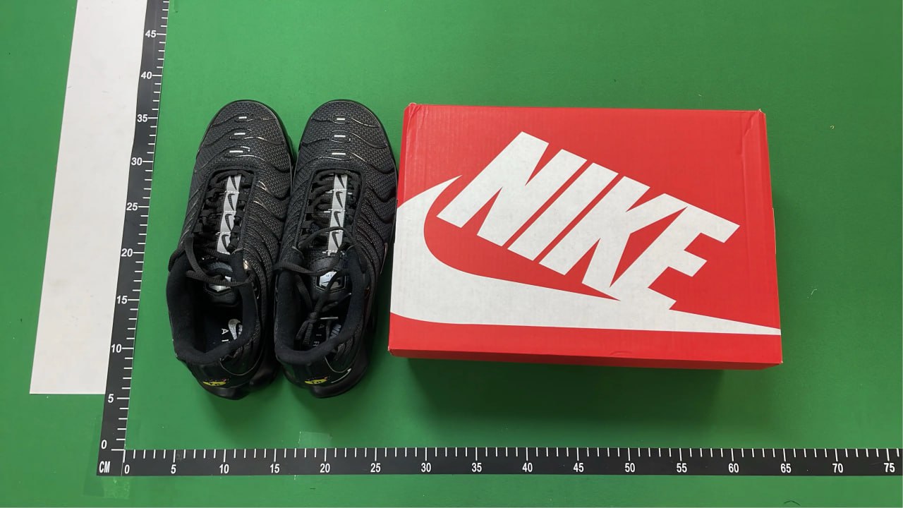  TN  Batch  NIKE AIR MAX PLUS  -6