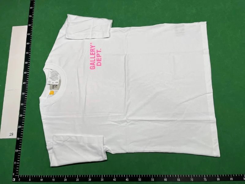 GALLERY DEPT      T e  e -2