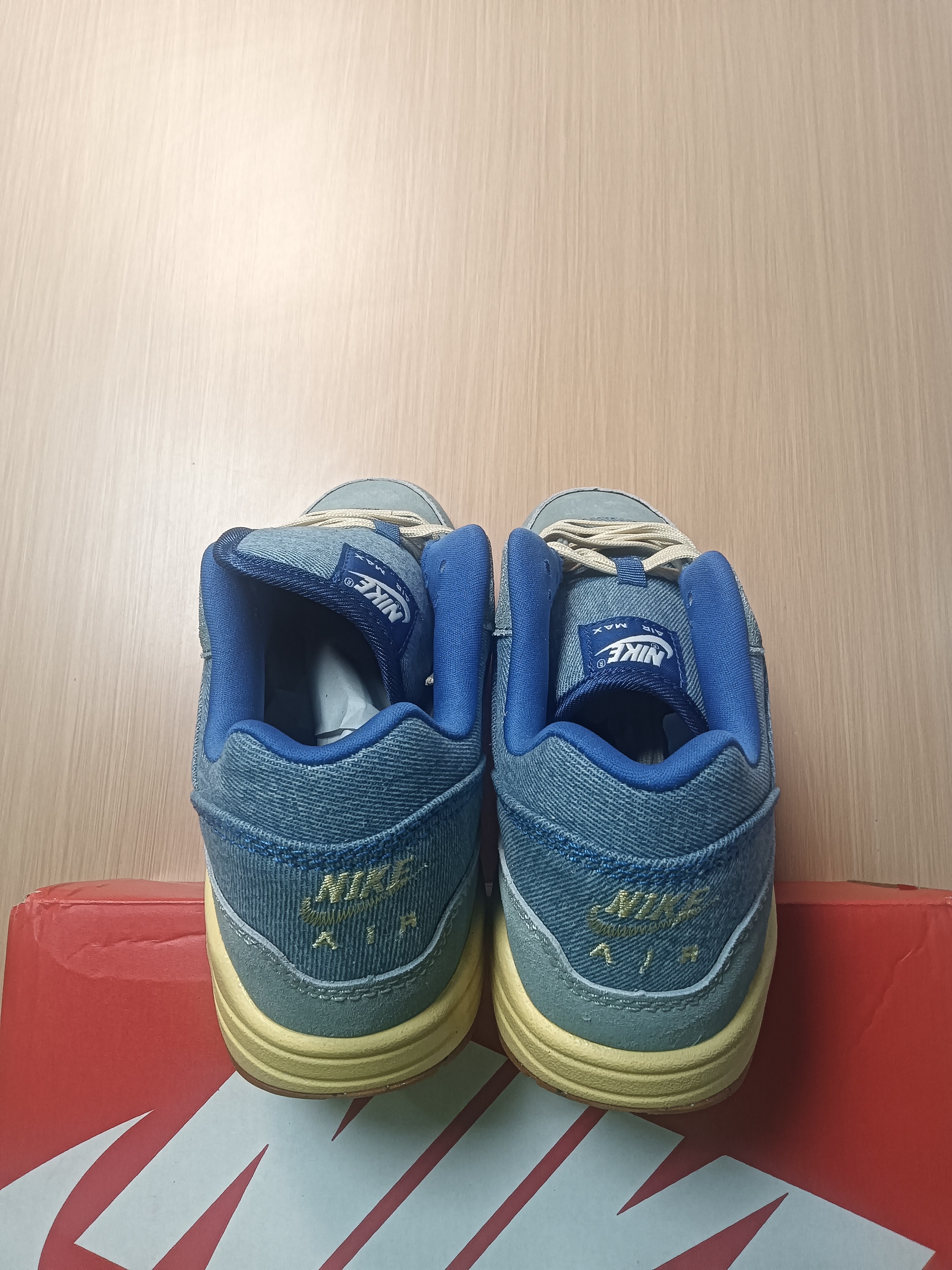 Nike Air Max 1  -7