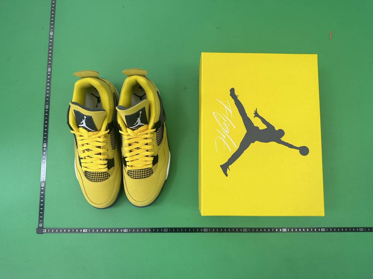 L1JR  Batch   Nike Air Jordan 4 -3