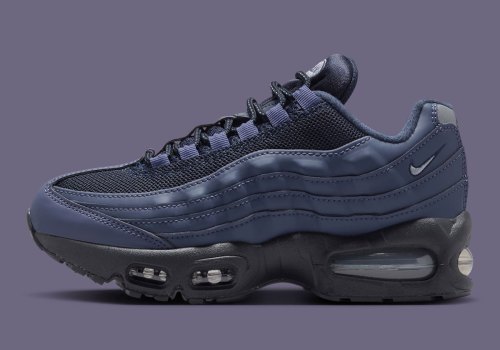 First Look At The Nike Air Max 95 OG “Sanded Purple”(pic1)