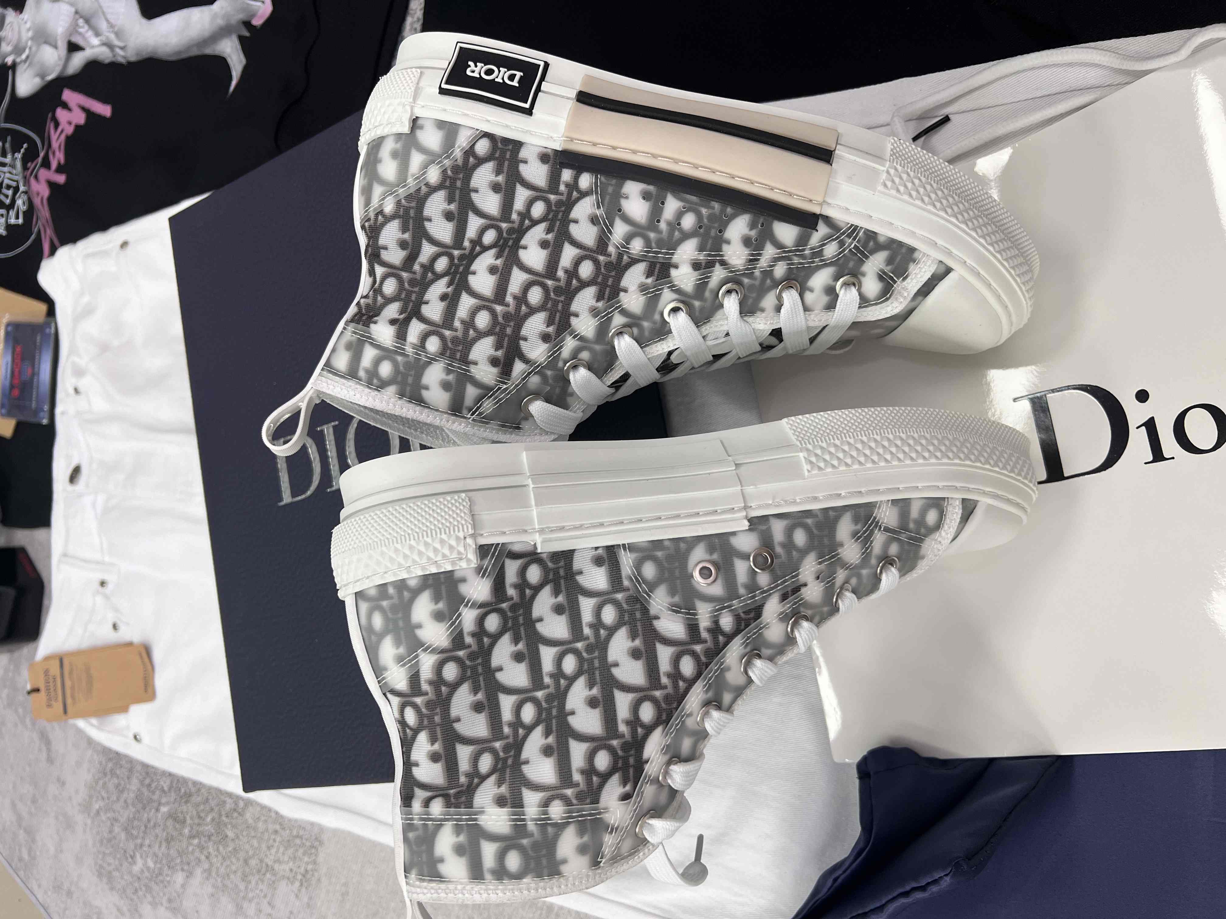 1 (2)_compressed.jpg